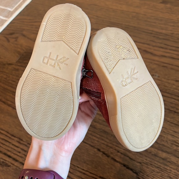 Freshly Picked Maroon Suede Boots - Size 5 - Picture 2 of 2